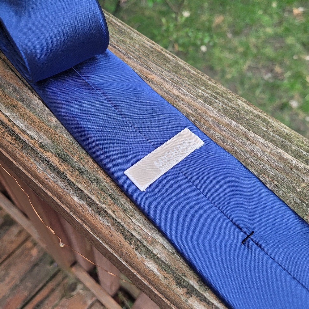 Michael Michael Kors Men's 100% Silk Designer Tie Blue